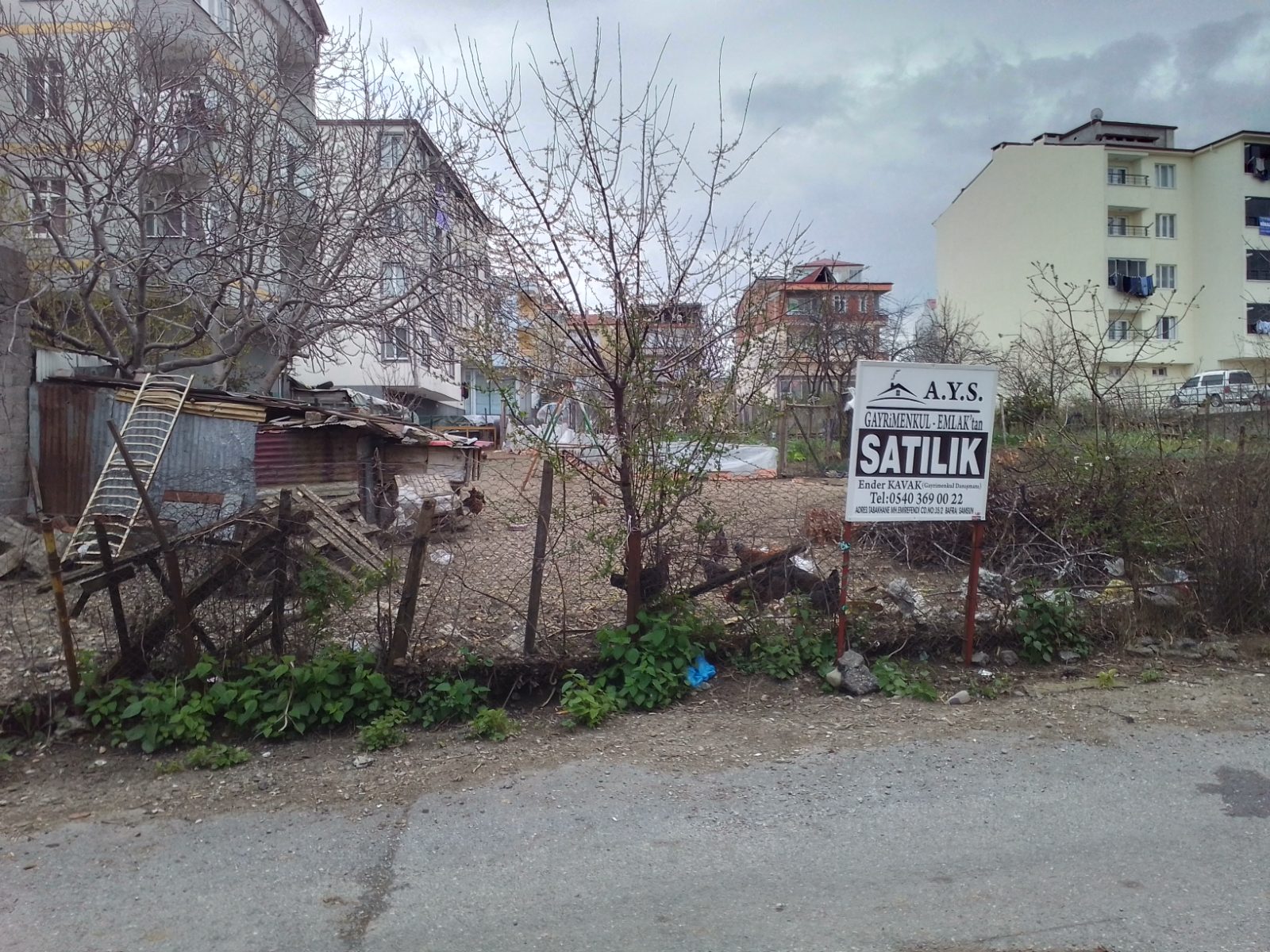 A.Y.S.GAYRİMENKUL ENDER'DEN SATILIK..DAİRE FİYATINA 4 KAT İMARLI ARSA